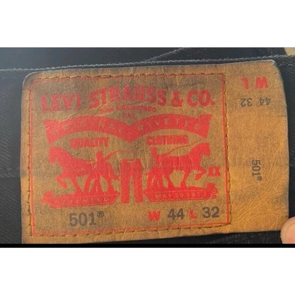 2012 New Men's 44x32 Levi's 501 Button Fly Original Black Jeans #005010660 Read - Picture 13 of 13